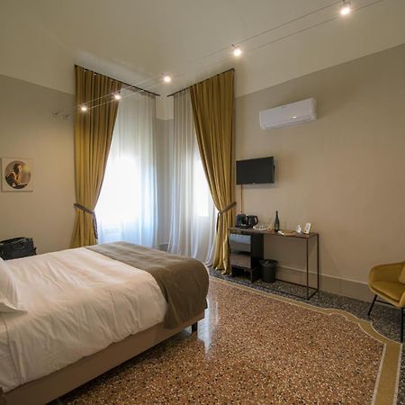 Palazzo Sertorio Suites Gavi Exterior photo
