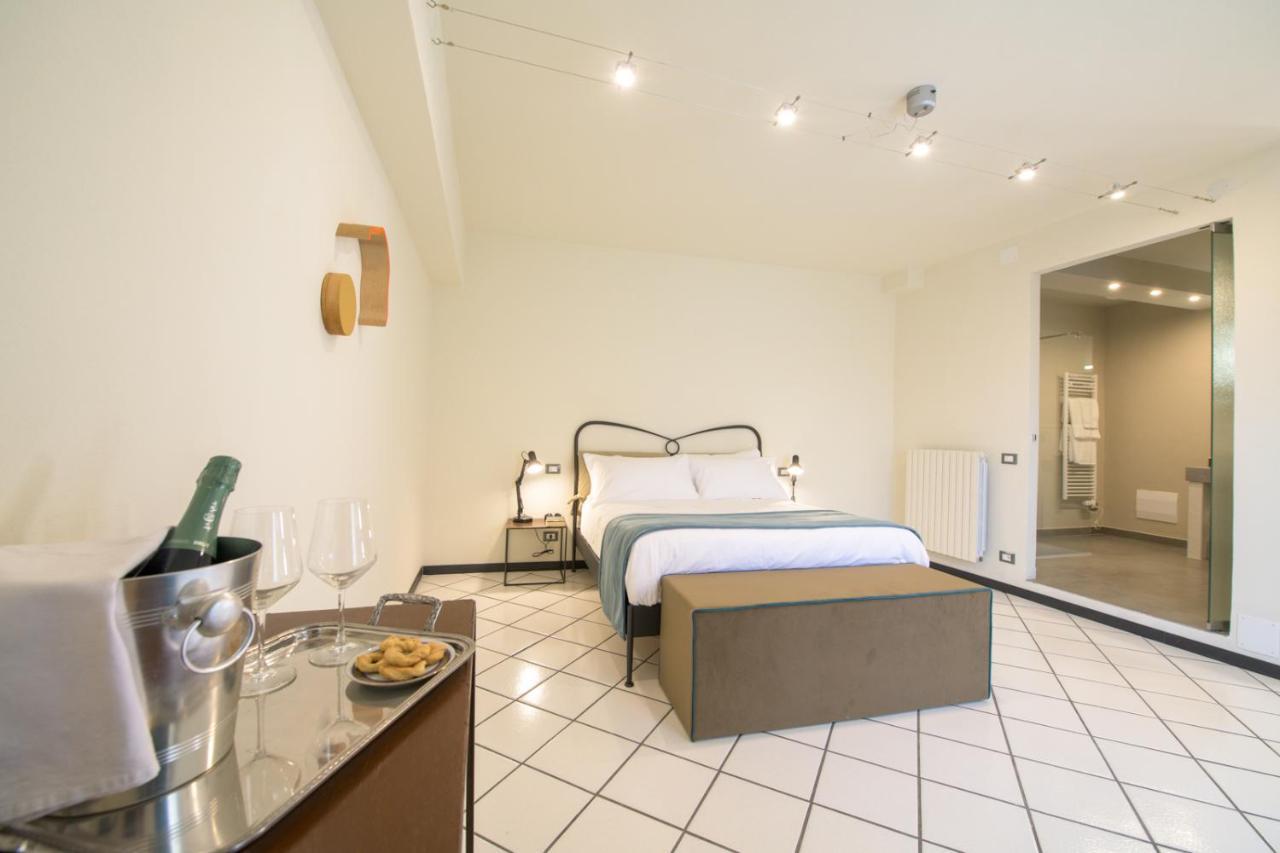 Palazzo Sertorio Suites Gavi Exterior photo